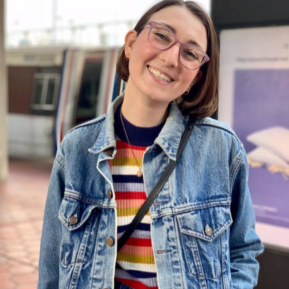 Meet your Posher, Lauren